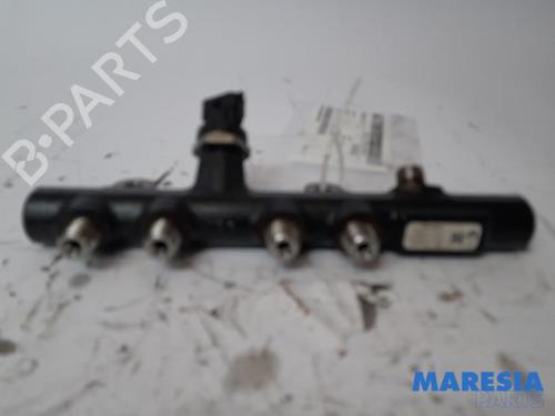 Used Injection rail RENAULT KANGOO Express (FW0/1_) 1.5 dCi 90 (FW0G, FW05, FW08, FW11) (90 hp) 31405000