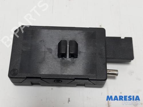 electronic-module-citroen-c4-grand-picasso-ii-da_-de_-2013-31434666 main image