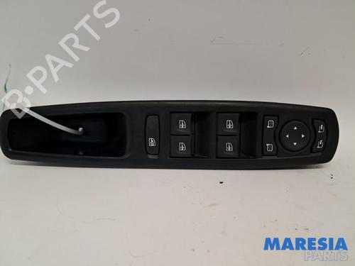 Used Switch Switch RENAULT MEGANE III Grandtour (KZ0/1) 1.2 TCe (KZ2B, KZ11) (116 hp) 31419547 31419547