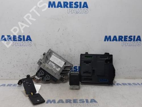 Used Engine control unit (ECU) RENAULT SCÉNIC III (JZ0/1_) 2.0 16V (JZ0G, JZ0P, JZ1E, JZ1P) (140 hp) 31479812