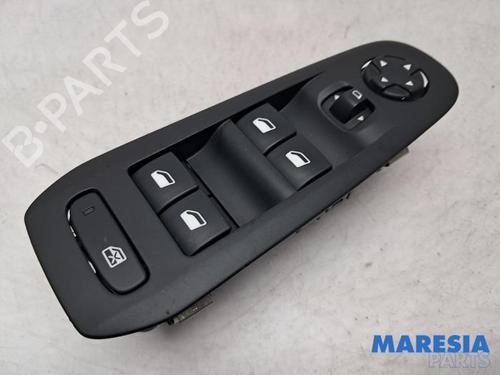 Used Switch Switch PEUGEOT 308 SW II (LC_, LJ_, LR_, LX_, L4_) 1.6 BlueHDi 120 (120 hp) 31469770 31469770