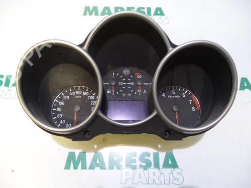 Used Instrument cluster ALFA ROMEO 147 (937_) 1.6 16V T.SPARK ECO (937.AXA1A, 937.BXA1A) (105 hp) 31400457