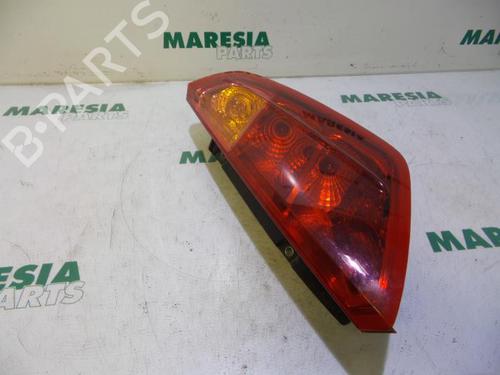 Used Right taillight FIAT GRANDE PUNTO (199_) 1.3 D Multijet (199.AXD11, 199.AXD1A, 199.AXD1B,... (90 hp) 31520848