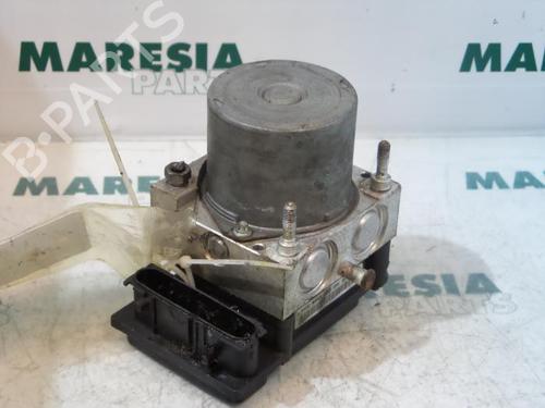 Used ABS pump PEUGEOT 307 (3A/C) 1.6 16V (109 hp) 31384823