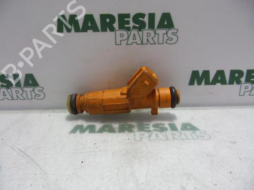 Used Injector ALFA ROMEO 146 (930_) 1.6 i.e. 16V T.S. (930.B2B, 930.B2C) (120 hp) 31493165