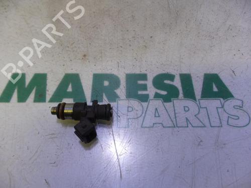 Used Injector RENAULT CLIO III (BR0/1, CR0/1) 1.2 16V (BR02, BR0J, BR11, CR02, CR0J, CR11) (75 hp) 31497971