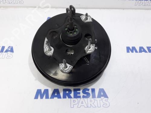 Used Servo brake RENAULT CLIO IV Grandtour (KH_) 1.5 dCi 90 (KHN3, KHN4) (90 hp) 31386823