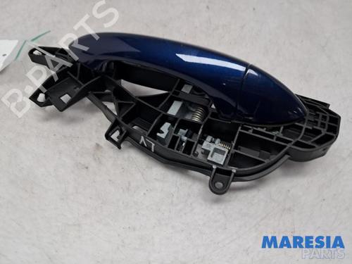 Used Front left exterior door handle Front left exterior door handle OPEL ASTRA K Sports Tourer (B16) 1.2 Turbo (35) (110 hp) 39896599 39896599