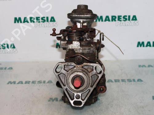 Used Fuel pump ALFA ROMEO 146 (930_) 1.9 TD (930.B4A) (90 hp) 31445568