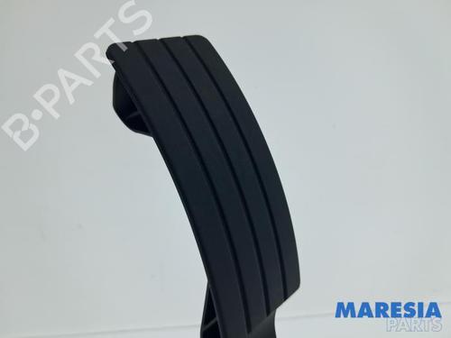 Pedal RENAULT TWINGO III (BCM_, BCA_) 1.0 SCe 70 (BCMB) | BP38459394I4 - Image 2