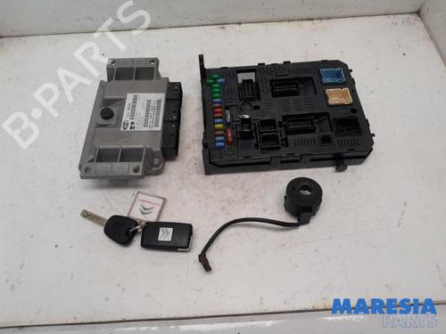 Used Engine control unit (ECU) CITROËN C5 III (RD_) 2.0 16V (RDRFJC, RDRFJF) (140 hp) 31403888