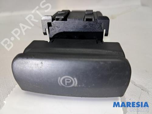 Used Switch PEUGEOT 5008 (0U_, 0E_) 1.6 16V (156 hp) 31411532