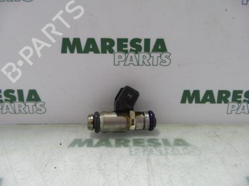 Used Injector FIAT STRADA Pickup (178_, 278_) 1.2 (60 hp) 31489207