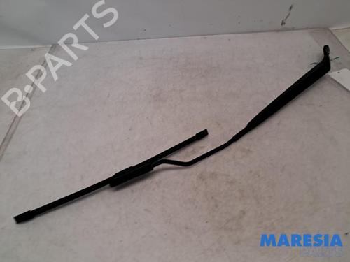 Used Front windshield wiper arm CITROËN DS3 (SA_) 1.6 THP 155 (156 hp) 31631980