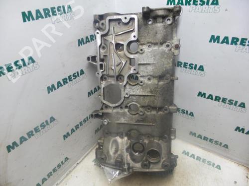 valve-cover-renault-laguna-ii-grandtour-kg01_-2001-2002-2003-2004-2005-2006-2007-31410074 main image