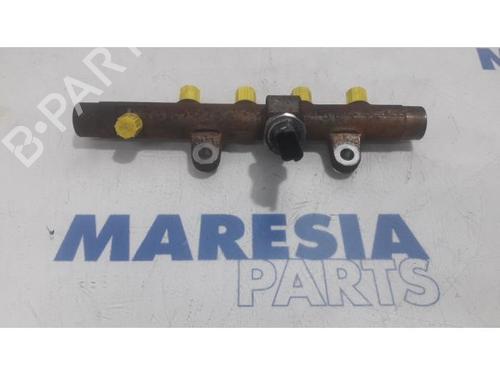 Used Injection rail Injection rail RENAULT SCÉNIC III (JZ0/1_) 1.5 dCi (110 hp) 31475635 31475635