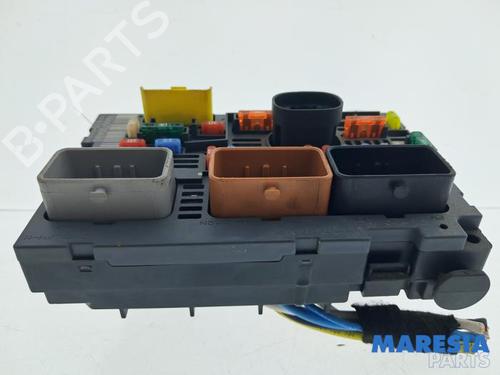 Fuse box PEUGEOT 308 CC (4B_) 1.6 16V | BP37875519E1 - Image 2