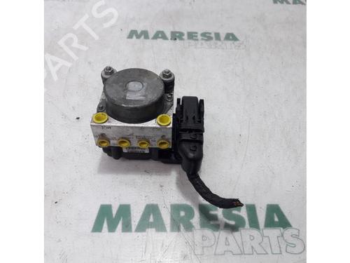 Used ABS pump FIAT 500 (312_) 0.9 (312AXG1A, 312.AXG11) (86 hp) 31471280