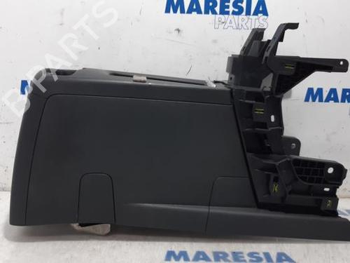 Middle console PEUGEOT 5008 (0U_, 0E_) 1.6 16V | BP31439091I22 