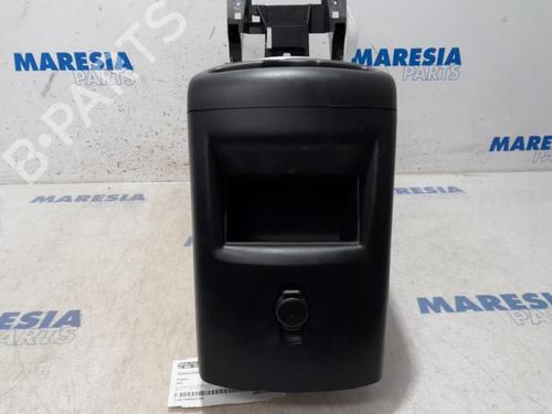 Middle console PEUGEOT 5008 (0U_, 0E_) 1.6 HDi | BP31523345I22 - Image 4