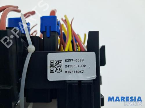 Fuse box RENAULT CAPTUR II (HF_) TCe 160 (HFN1) | BP39932849E1 - Image 4