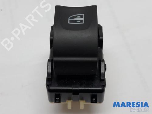 Comutador RENAULT CAPTUR I (J5_, H5_) 1.2 TCe 120 (118 hp) 31522902