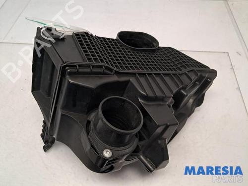 Caja filtro de aire Caja filtro de aire RENAULT CLIO IV Grandtour (KH_) 0.9 TCe 90 (90 hp) 39901067 39901067