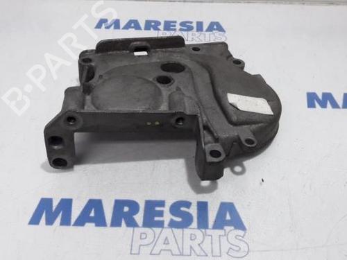 Used Timing cover Timing cover RENAULT MEGANE I (BA0/1_) 1.4 16V (BA0D, BA1H, BA0W, BA10) (95 hp) 31431827 31431827