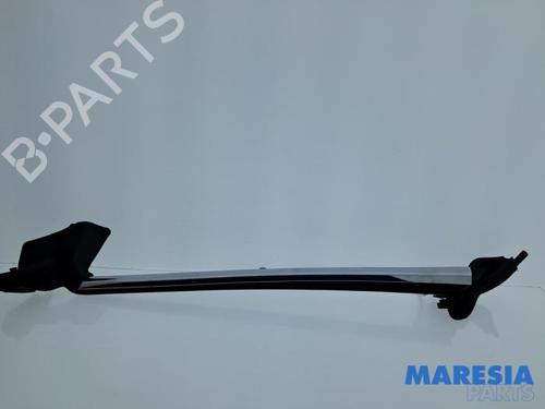 Used Door moulding trim Door moulding trim PEUGEOT 308 CC (4B_) 1.6 16V (120 hp) 33674565 33674565