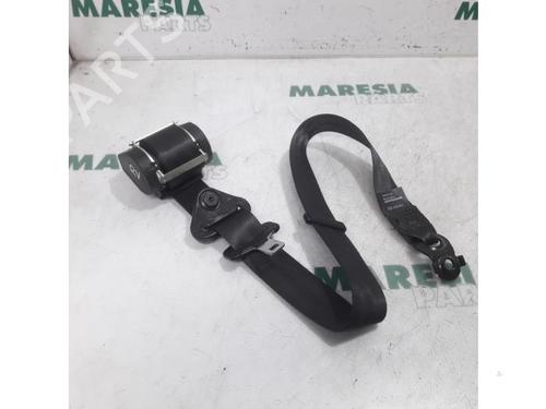 front-right-seatbelt-renault-master-iii-van-fv-2010-31426246 main image