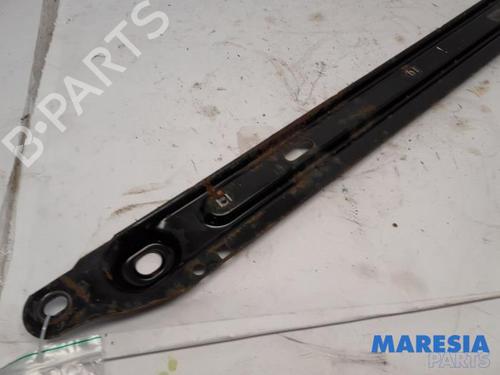 Crossmember PEUGEOT 3008 I MPV (0U_) 1.6 THP | BP31409589C162