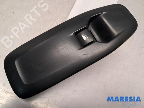 Used Switch PEUGEOT 208 I (CA_, CC_) 1.4 HDi (68 hp) 31490789