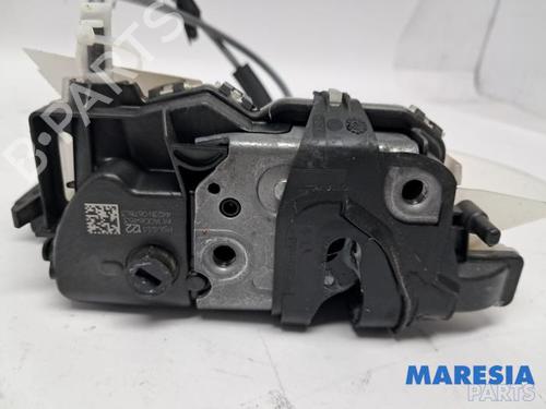 Used Electronic module Electronic module PEUGEOT 208 II (UB_, UP_, UW_, UJ_) 1.2 PureTech 100 (101 hp) 40093221 40093221