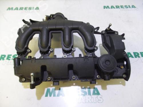 Used Valve cover PEUGEOT 407 SW (6E_, 6D_) 2.0 HDi 135 (136 hp) 31462141