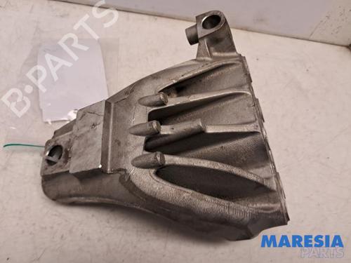 Gearbox mount ALFA ROMEO STELVIO (949_) 2.0 Q4 (949.AXA2A) | BP31425377M88