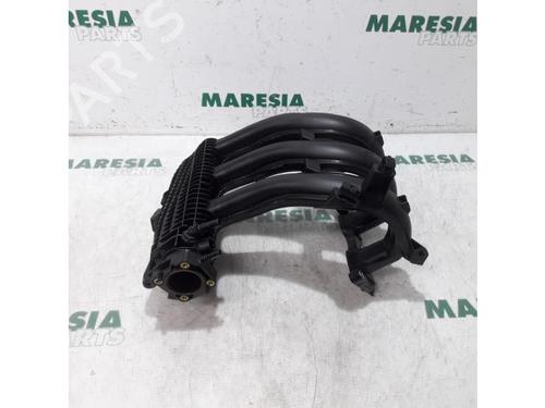 Used Injection rail PEUGEOT 208 I (CA_, CC_) 1.0 VTi (68 hp) 31499708