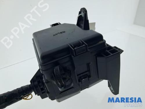 Used Fuse box PEUGEOT 108 1.0 VTi (69 hp) 33054991