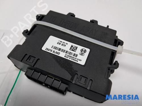 Used Control unit RENAULT CLIO V (B7_) 1.0 TCe 100 (B7MT) (101 hp) 31461364