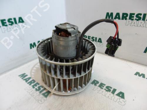 Used Heater blower motor RENAULT ESPACE III (JE0_) 3.0 V6 24V (JE0G, JE0R) (190 hp) 31430538
