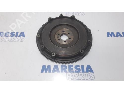 Used Flywheel PEUGEOT 5008 (0U_, 0E_) 1.6 16V (120 hp) 31508399