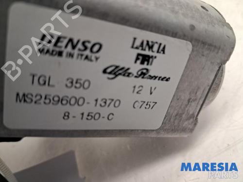 Rear wiper motor FIAT 500 (312_) 1.2 (312AXA1A) | BP31464003M102