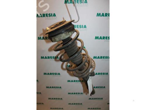 left-front-shock-absorber-renault-megane-ii-estate-km01_-2003-2004-2005-2006-2007-2008-2009-2010-2011-2012-31498596 main image