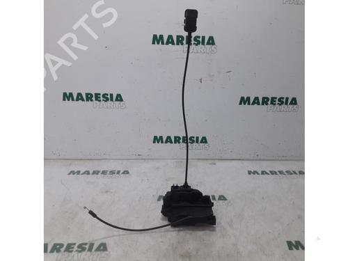 Used Electronic module RENAULT CLIO III Grandtour (KR0/1_) 1.6 16V (KR0B) (112 hp) 31458661