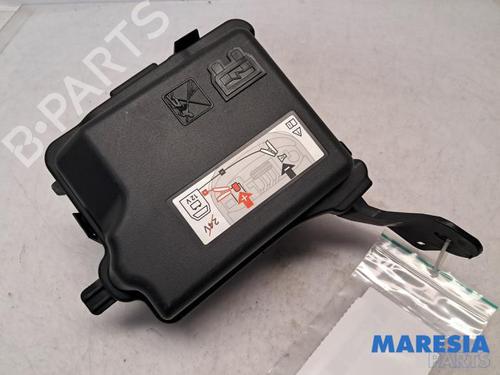 Used Fuse box CITROËN C3 III (SX) 1.2 PureTech 82 (83 hp) 31433740