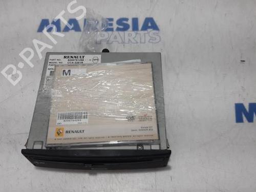 Used Electronic module RENAULT ESPACE IV (JK0/1_) 2.0 dCi (JK03, JK04, JK1C, JK1G, JK1J, JK1K) (173 hp) 31485901