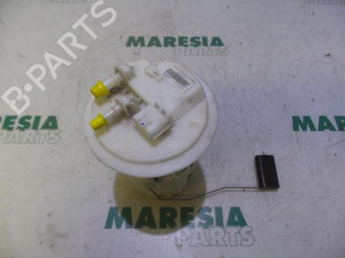 Used Fuel pump RENAULT MEGANE III Hatchback (BZ0/1_, B3_) 1.5 dCi (BZ09, BZ0D, BZ1W, BZ29, BZ14) (110 hp) 31418229