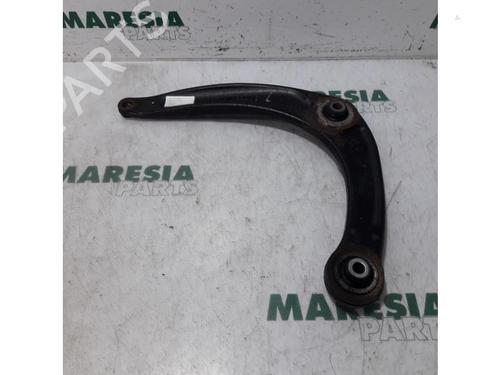 Used Left front suspension arm PEUGEOT 5008 (0U_, 0E_) 1.6 BlueHDi 120 (120 hp) 31531271