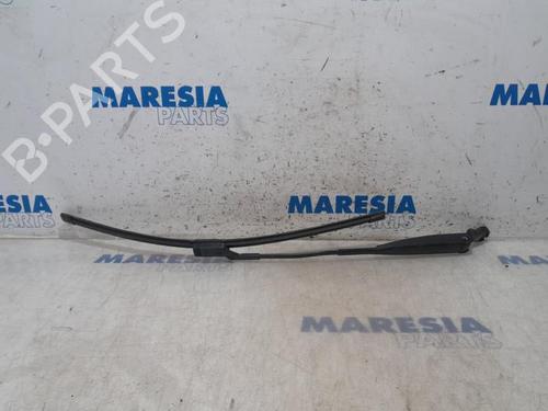 front-windshield-wiper-arm-fiat-500-312_-2007-31432595 main image