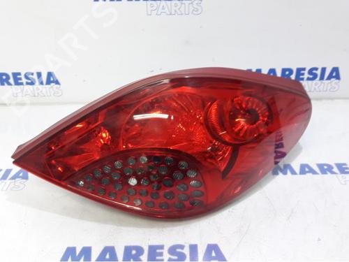 Used Right taillight PEUGEOT 207 CC (WD_) 1.6 16V (120 hp) 31478370