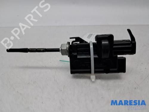 Used Fuel door actuator RENAULT CLIO IV Grandtour (KH_) 0.9 TCe 90 (90 hp) 31507918